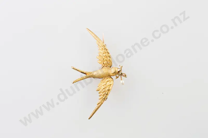 Edwardian 15ct Dove Brooch Image 1++