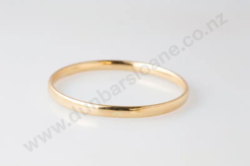9ct Plain Bangle Image 1++