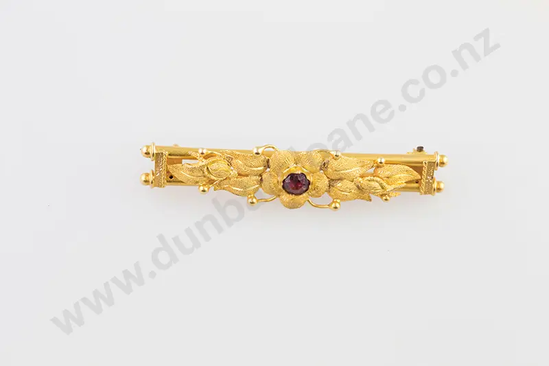Victorian (18ct) Double Bar Brooch Image 1++