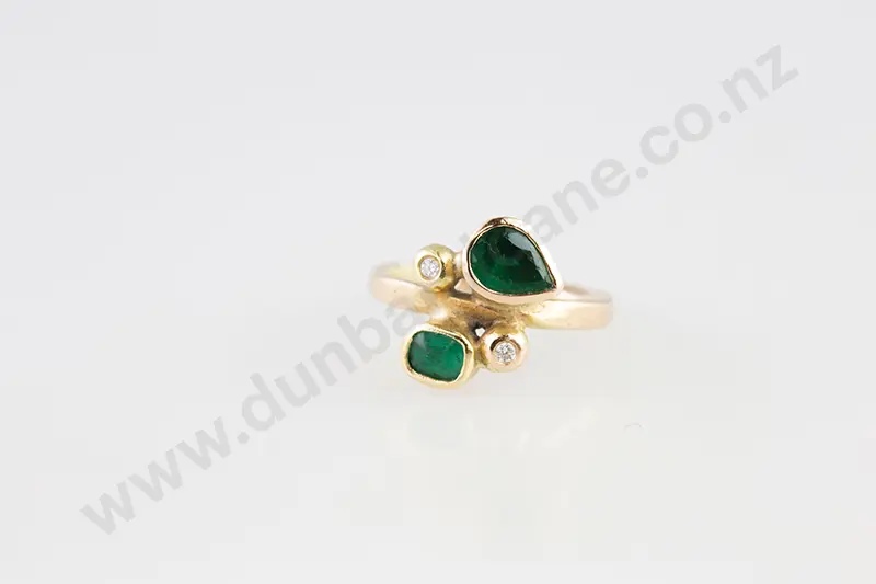 18ct Four Stone Emerald & Diamond Ring Image 1++