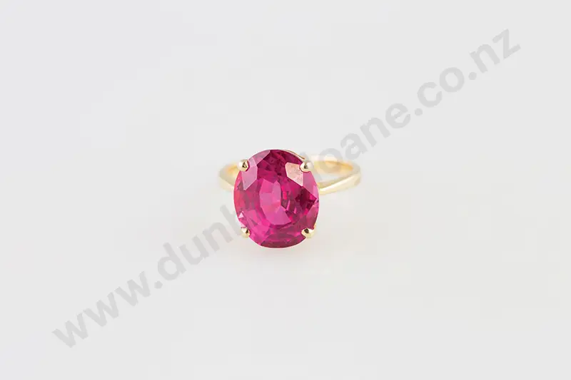 18ct SIngle Stone Synthetic Ruby Dress Ring Image 1++
