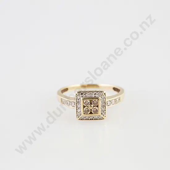 9ct 30stone Diamond Cluster Ring