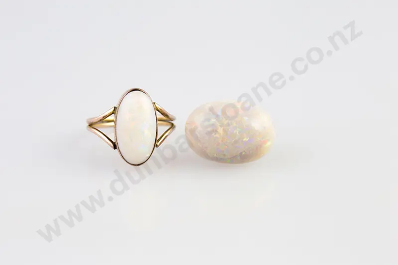 Victorian 9ct Single Milk Opal Ring Image 1++