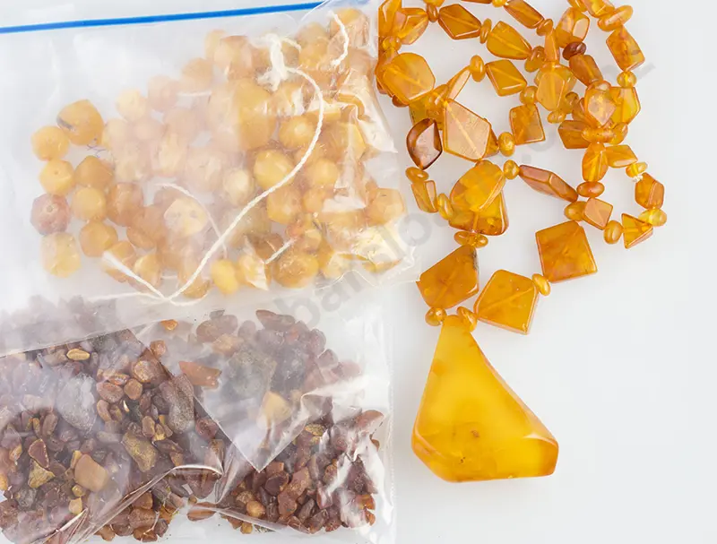 Single Strand Amber Bead & Pendant Necklace and others Image 1++