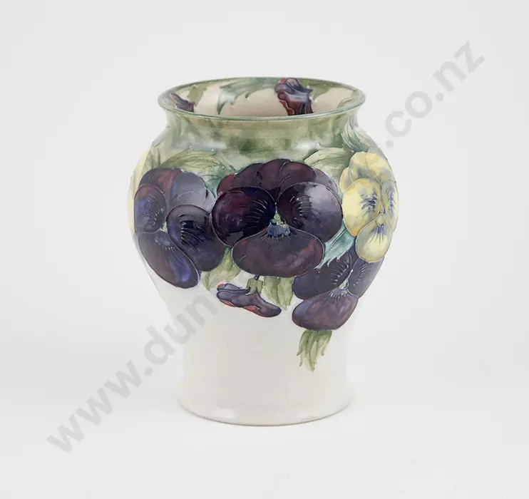 Early Moorcroft Vase Image 1++