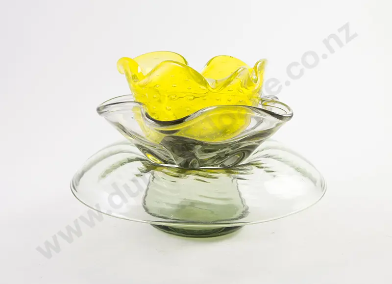 Whitefriars Optical Posy Bowl and Two Dishes Image 1++