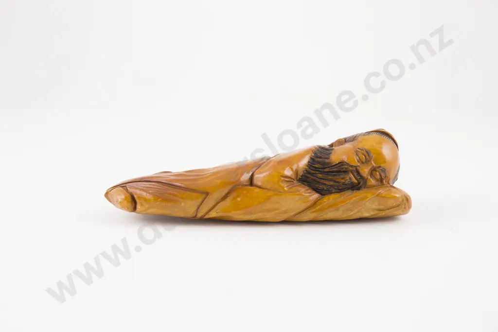 Carved Ivory figure Image 1++