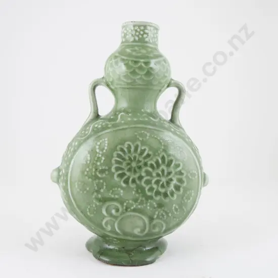 Double Gourd Type Pilgrim Vase