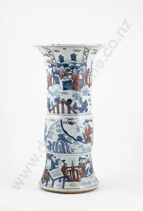 Mantel Vase Image 1++