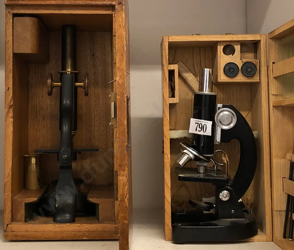 Carl Schutz & Co Microscope, boxed and other Image 1++