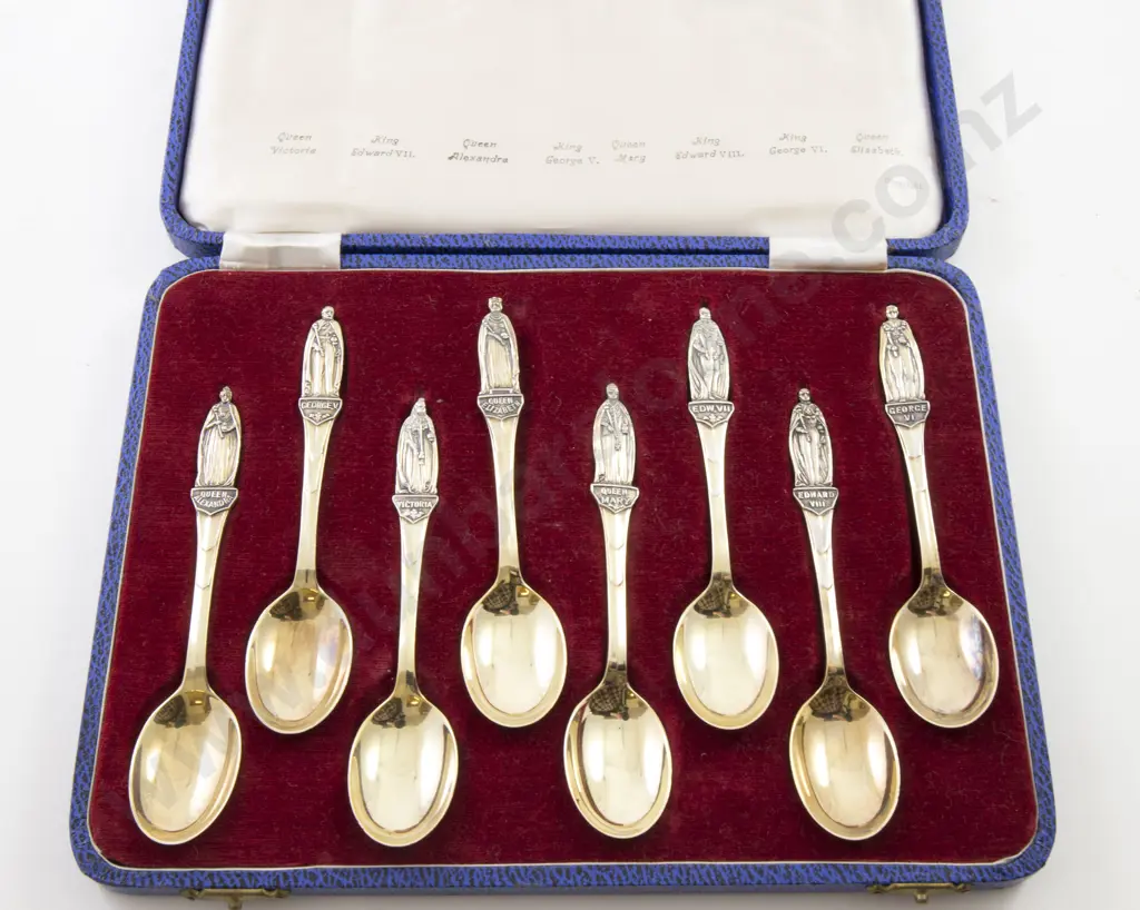 Cased Set Of 8 S/S Monarchs Spoons Image 1++