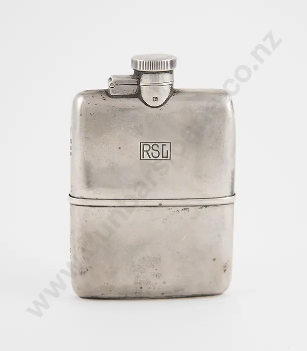 Geo V S/S Hip Flask Image 1++