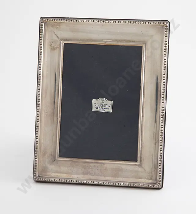 Modern S/S Photo Frame Image 1++