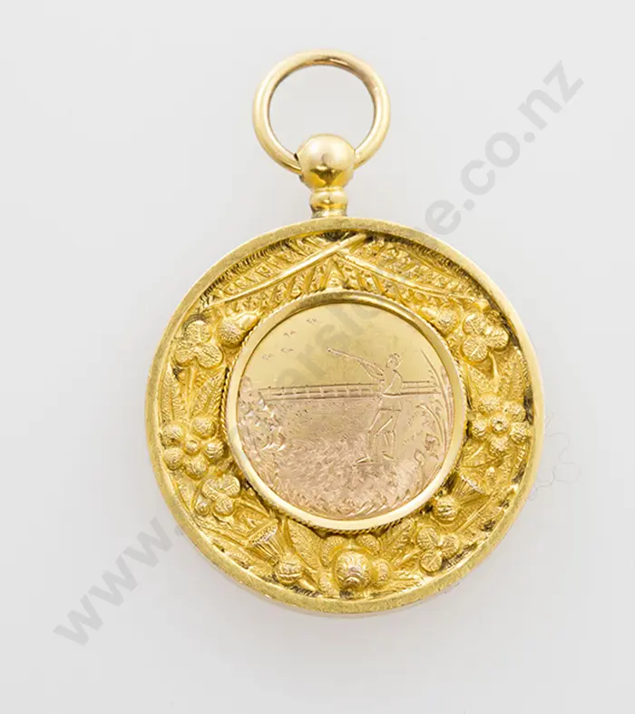 18ct Gold Duck Shooting Medal Image 1++