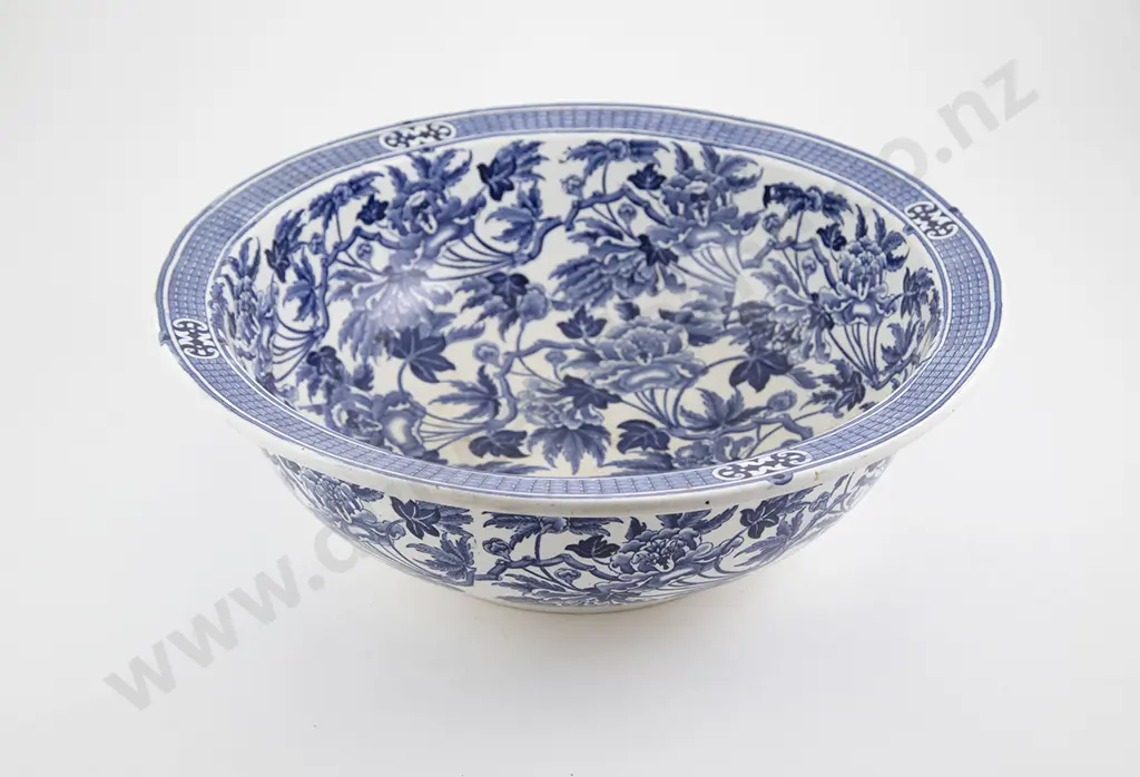 C19th Staffordshire Footed Fruit Bowl Image 1++