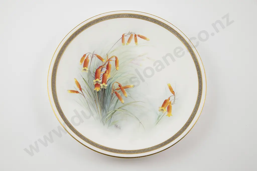 Royal Worcester Christmas Bells Pattern Plate Image 1++