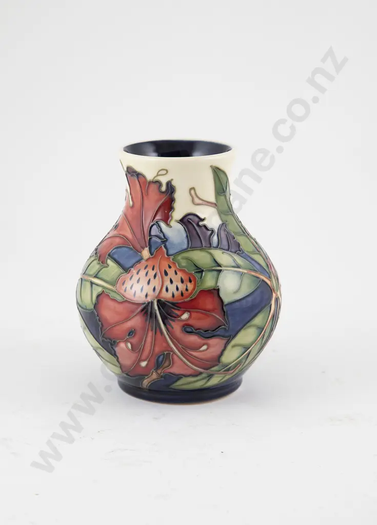 Modern Moorcroft "Simeon" pattern Vase Image 1++