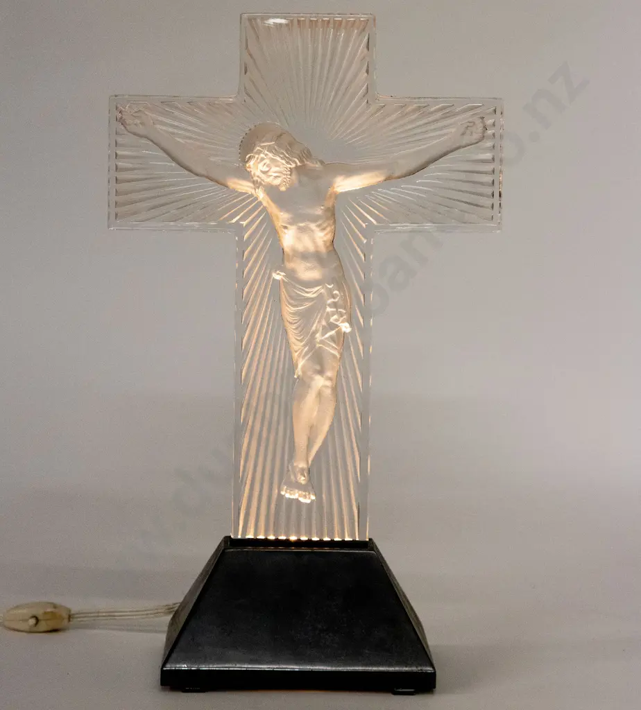 Lalique Crystal Christ on the Cross Image 1++