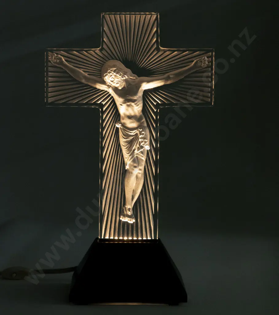 Lalique Crystal Christ on the Cross Image 1++