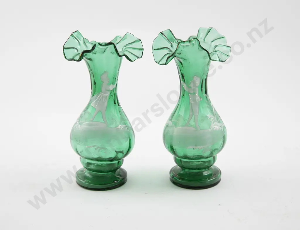 Small Pair Mary Gregory Green Glass Vases Image 1++