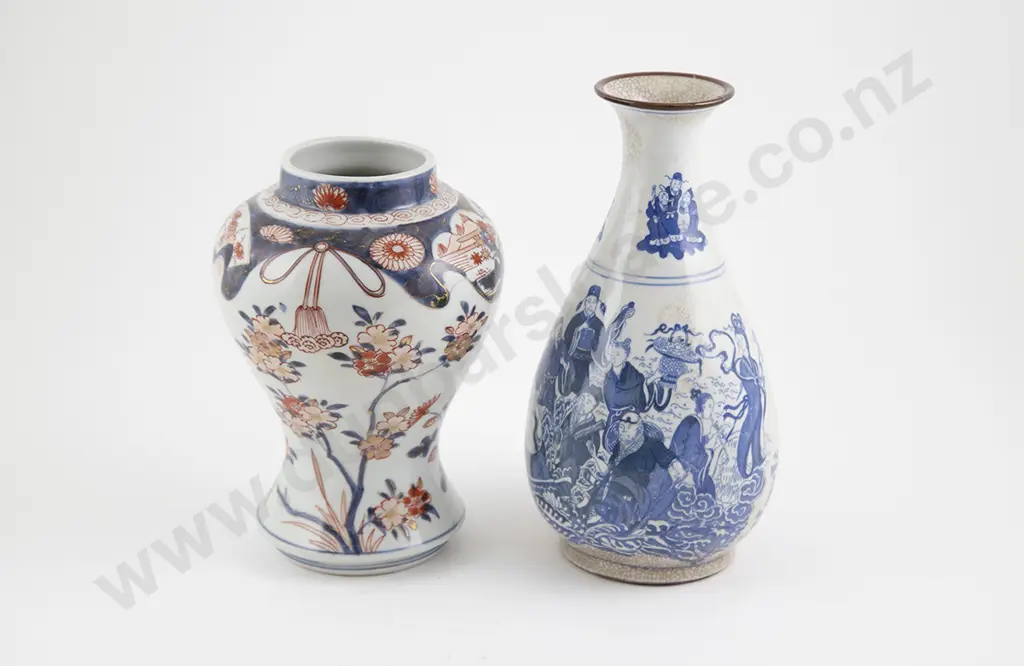 C19th Japanese Arita Baluster Vase Image 1++