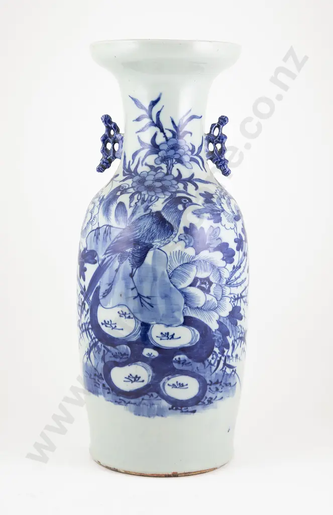 Large C20th Chinese Blue & White Vase Image 1++