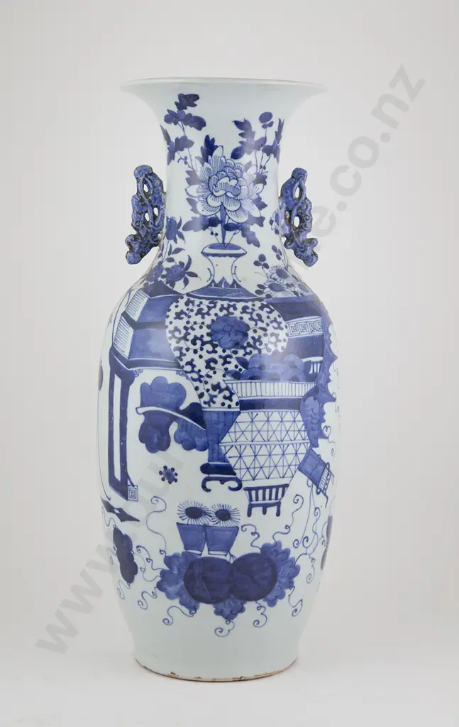 Large C20th Chinese Blue & White Vase Image 1++