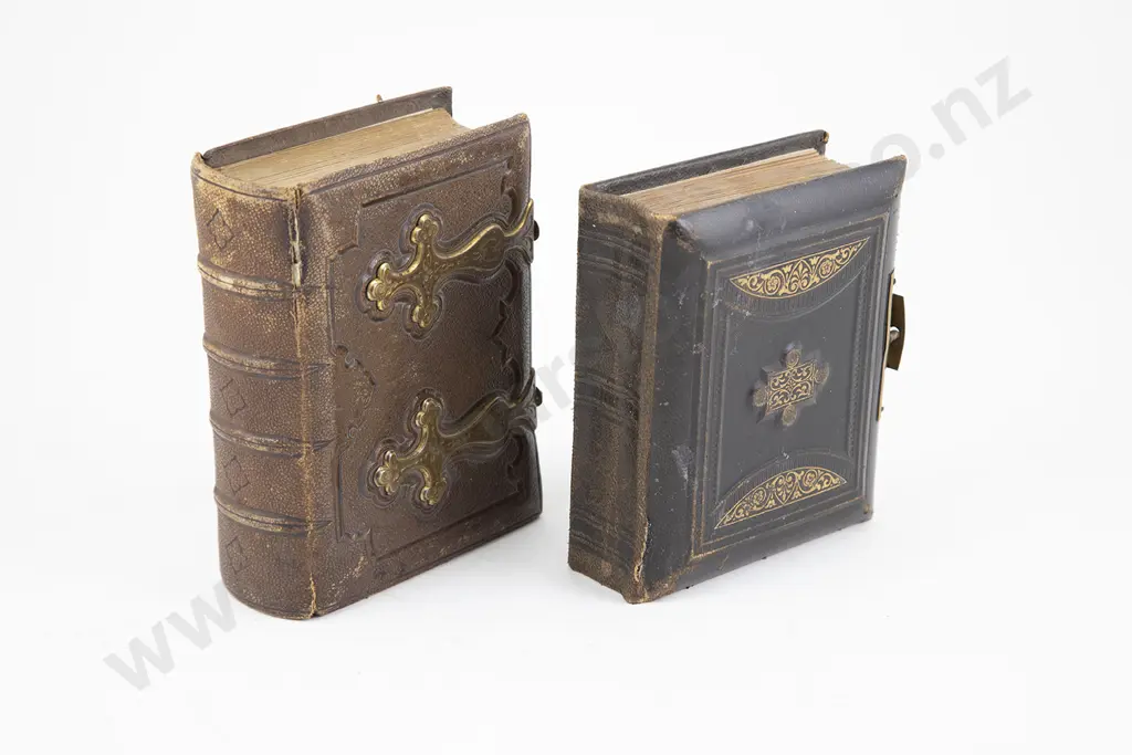 2 Small Vict Morocco Leather Photo Albums Image 1++