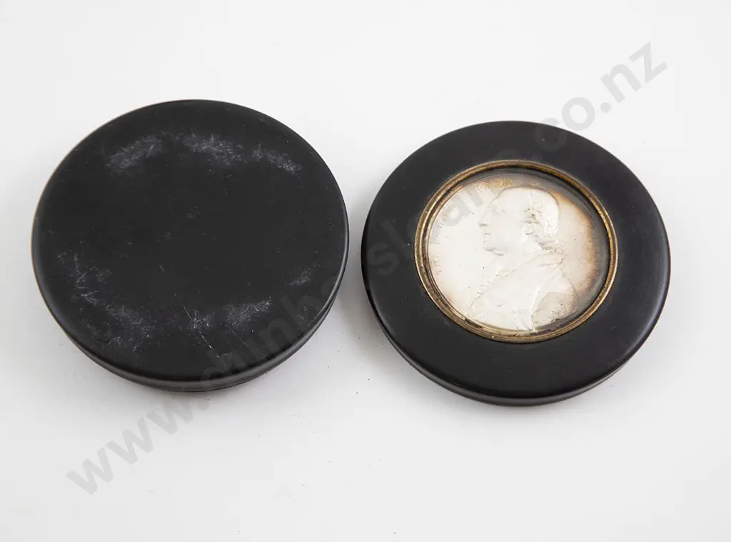 C19th Ebonised Circular Snuff Box Image 1++
