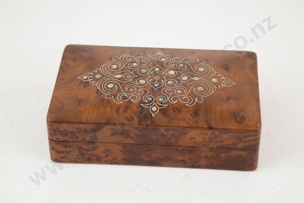 New Zealand Burr Totara Cigarette Box Image 1++