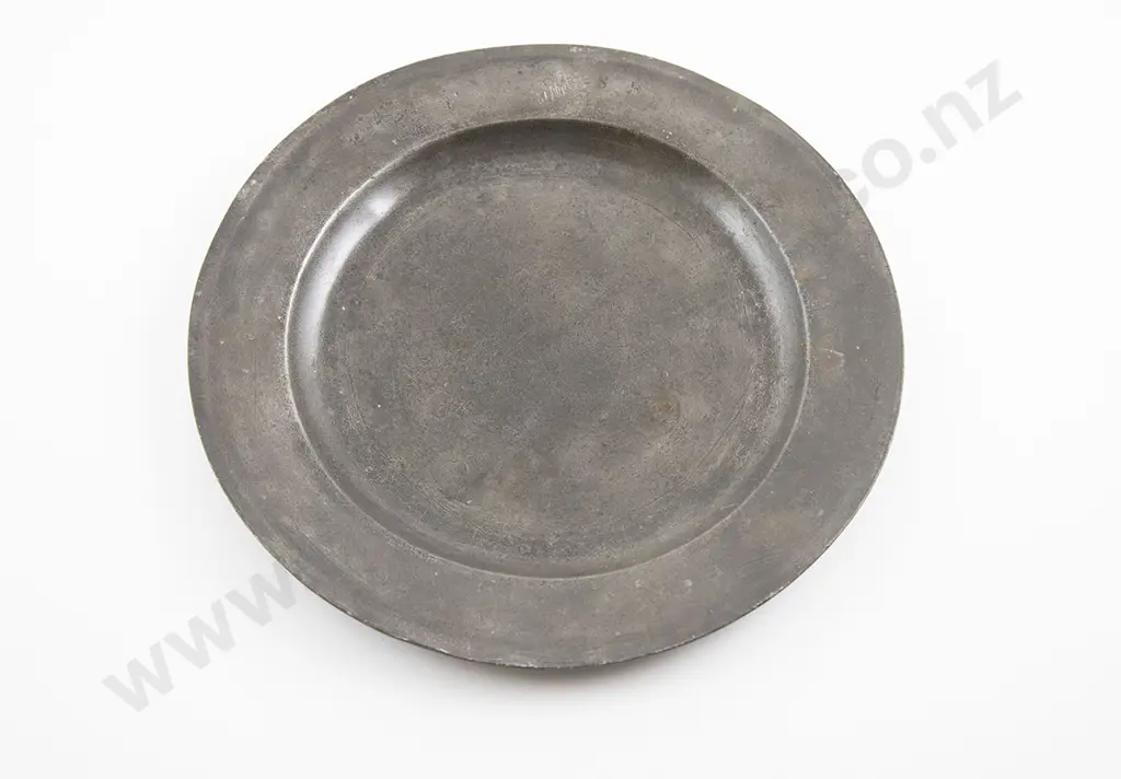 Geo III Pewter Plate Image 1++