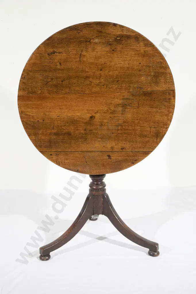 Geo III Oak Circular Snap Top Supper Table Image 1++