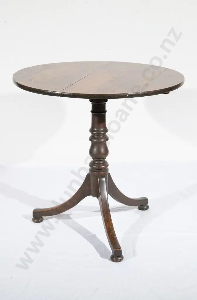 Geo III Oak Circular Snap Top Supper Table Image 1++