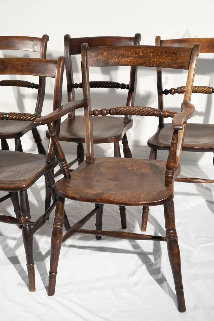 Set of Eight Regency English Elm Country Kitchen Chairs Image 1++