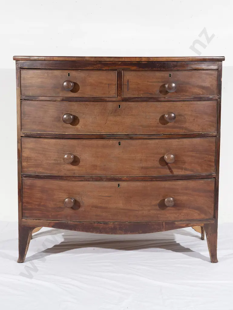 Regency Mahogany Bow Front Chest Image 1++