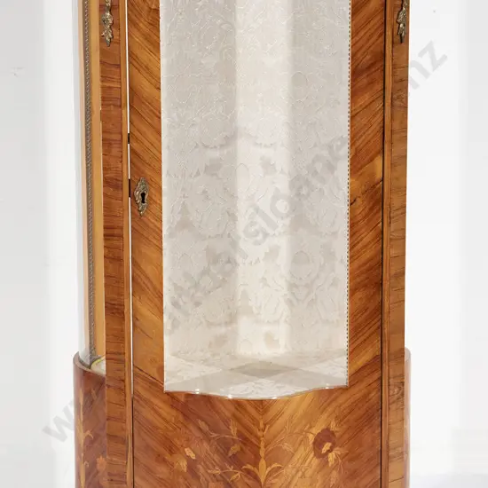 Italian Small Proportion Serpentine Vitrine