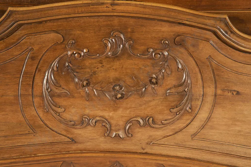 French Walnut Chateau Bed Image 1++