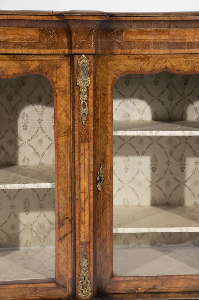 Victorian Burr Walnut and Inlaid Breakfront Side Cabinet Image 1++