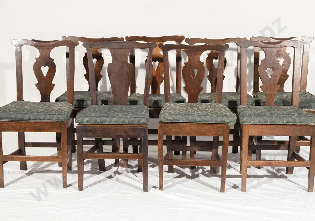Geo III Near Matched Set of Eight Country Oak Dining Chairs Image 1++