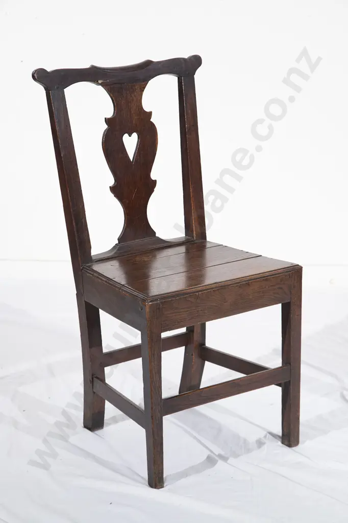 Geo III Near Matched Set of Eight Country Oak Dining Chairs Image 1++
