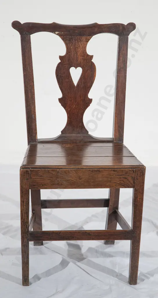 Geo III Near Matched Set of Eight Country Oak Dining Chairs Image 1++