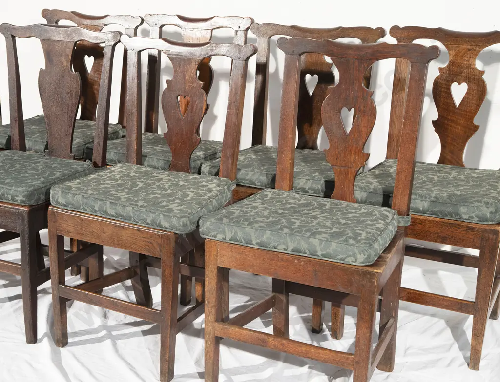 Geo III Near Matched Set of Eight Country Oak Dining Chairs Image 1++