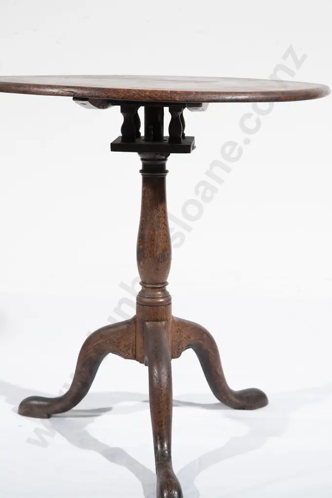Geo III Oak Circular Snap Top Wine Table Image 1++