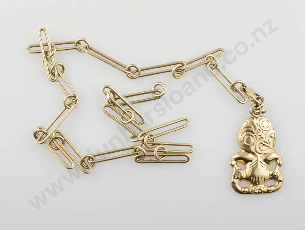 18ct Tiki Pendant on Chain Image 1++