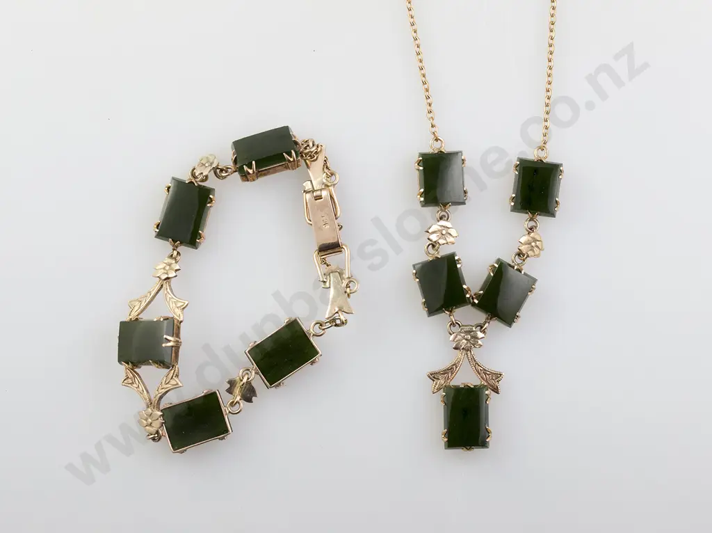 Mid C20th 9ct Greenstone Necklace and Bracelet Image 1++