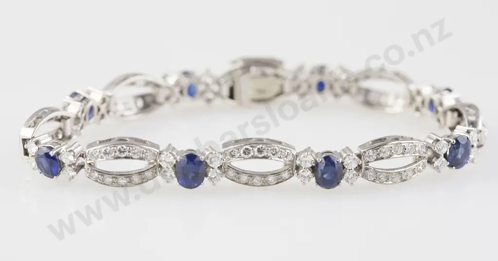 18ct White Gold 40stone Sapphire & Diamond Fancy Bracelet Image 1++