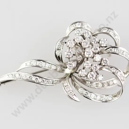 18ct White Gold 63stone Diamond Spray Brooch
