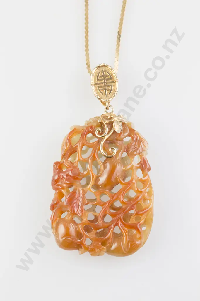14ct Fine Amber & Mutton Fat Jade Pendant Image 1++