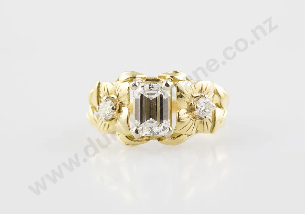 18ct Solitaire Diamond Dress Ring Image 1++