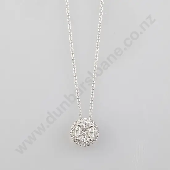 18ct White Gold 25stone Diamond Cluster Pendant